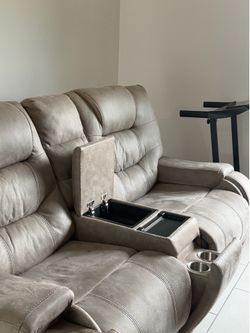 Sofá Reclinable Eléctrico