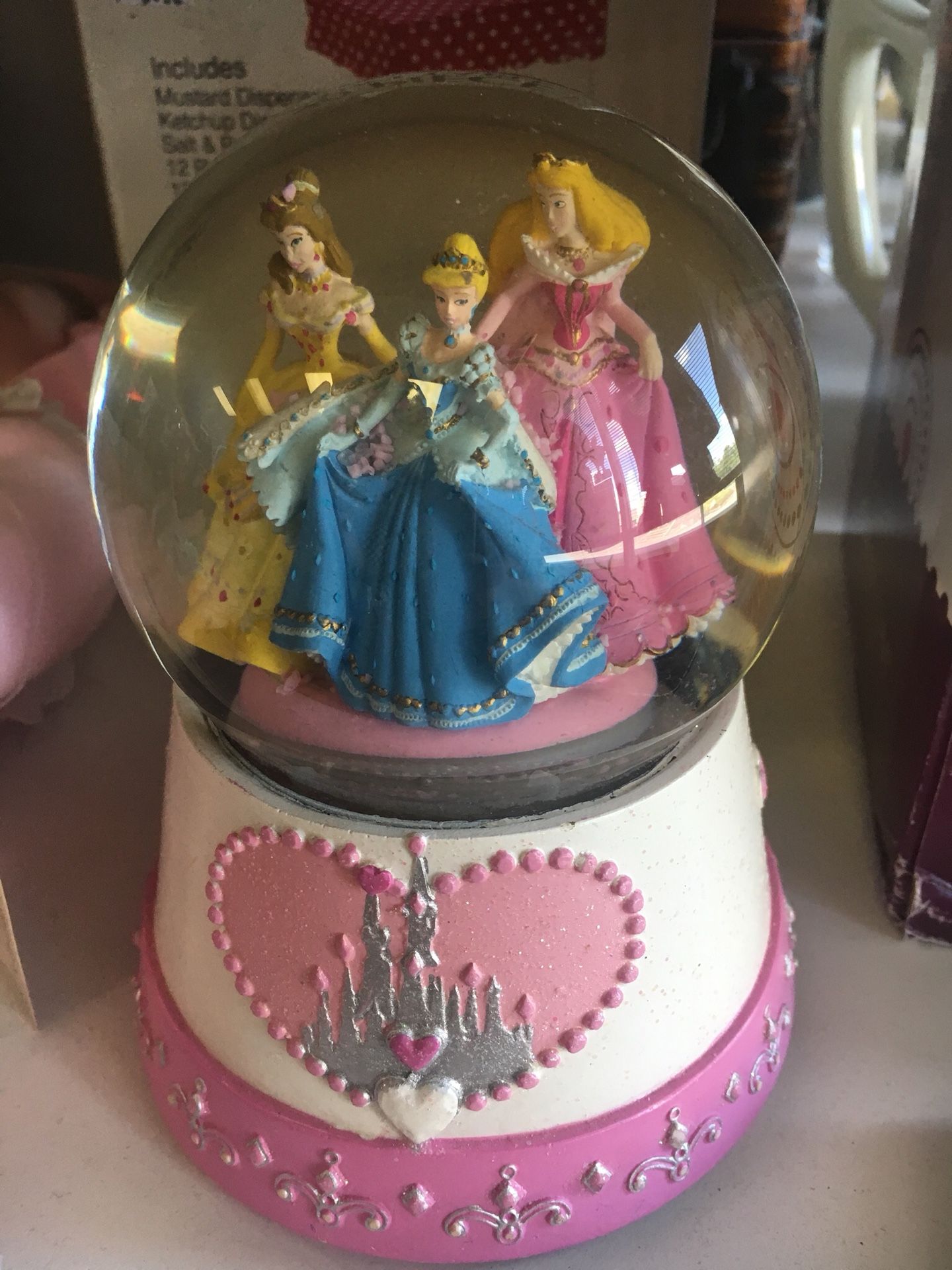 Disney Princess Musical Snow Globe