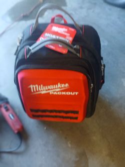 Milwaukee pack out