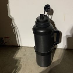 Manna thermos bottles for water