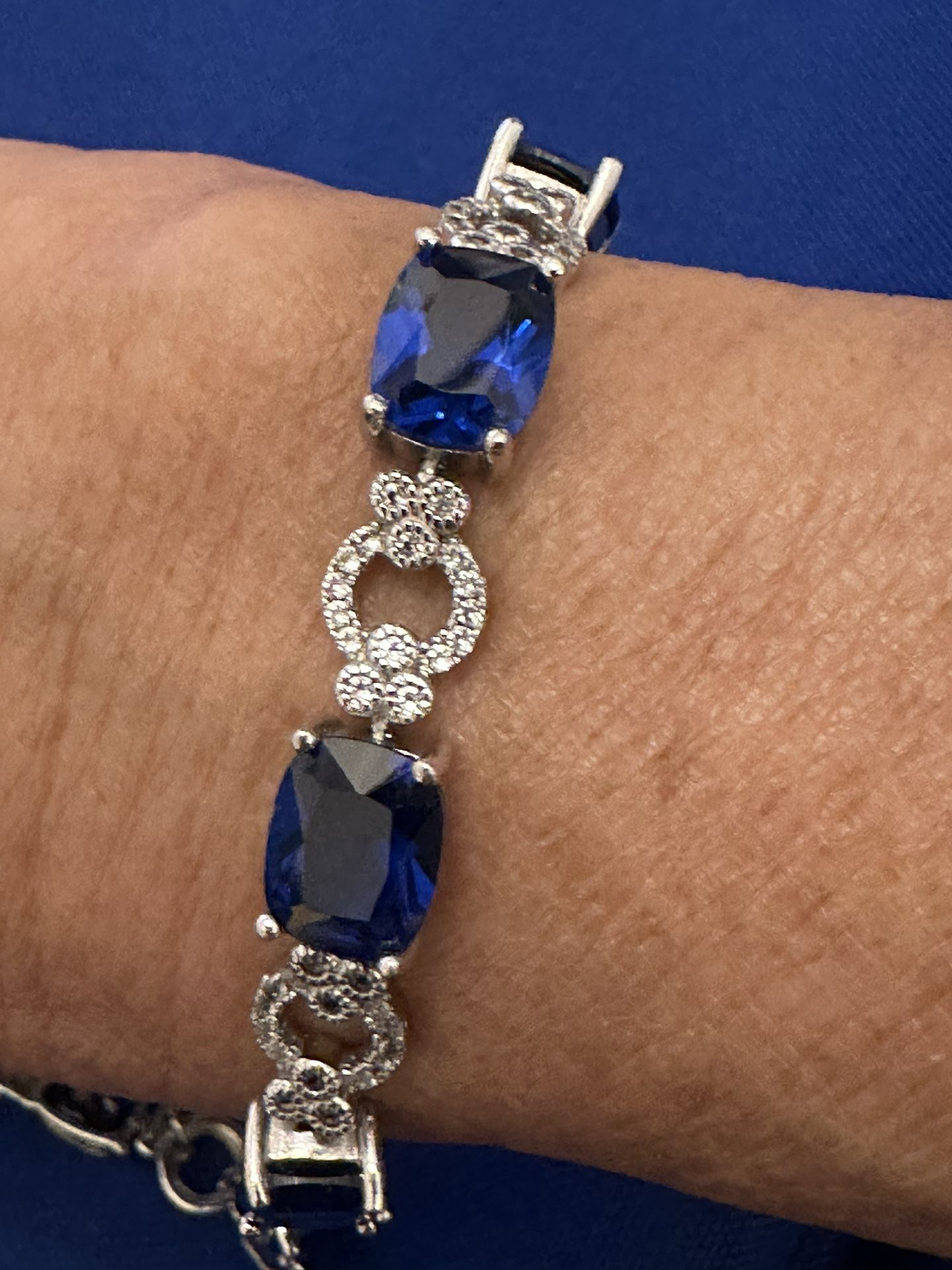 Gorgeous Blue Stone Bracelet