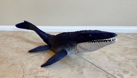 Jurassic World Dominion Ocean Protector Mosasaurus Dinosaur Mattel (29” Long) Adult owned as display only.