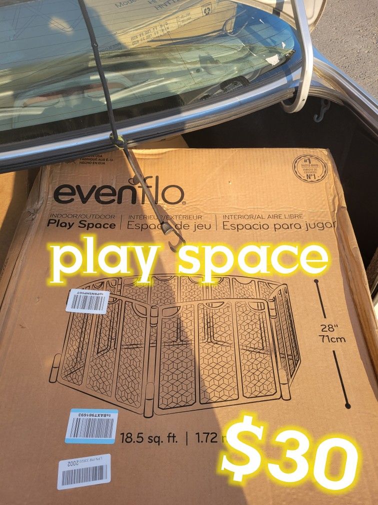 Evenflo Play Space