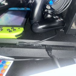 Nintendo Switch - PlayStation 4 1TB 