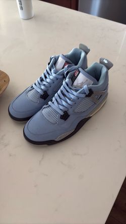 Air Jordan 4 retro sp NORTH CAROLINA BLUE size 10.5 men’s
