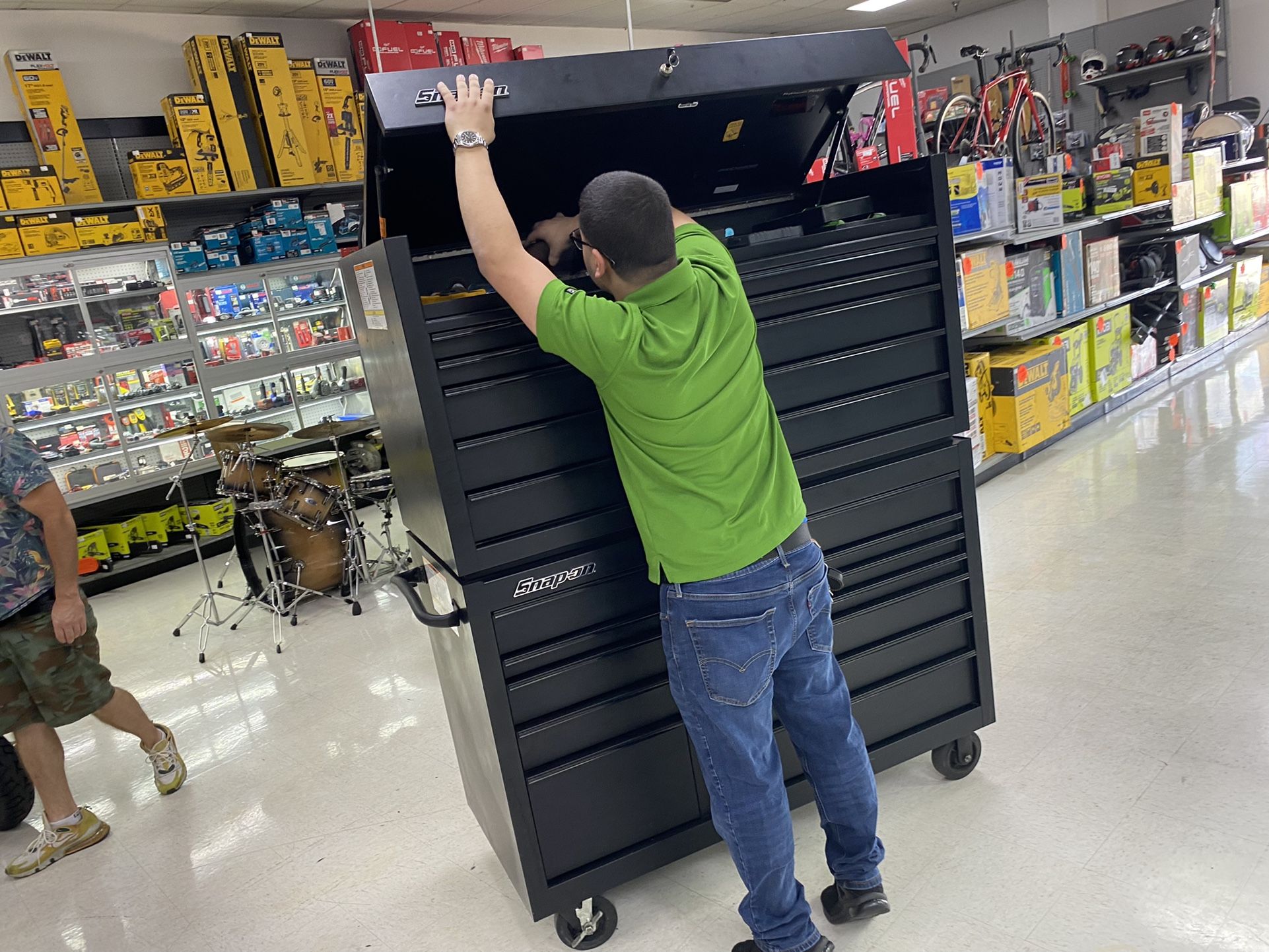Snap On 2 Tool Chest On Wheels KRA2410APOT/KRA2411POT
