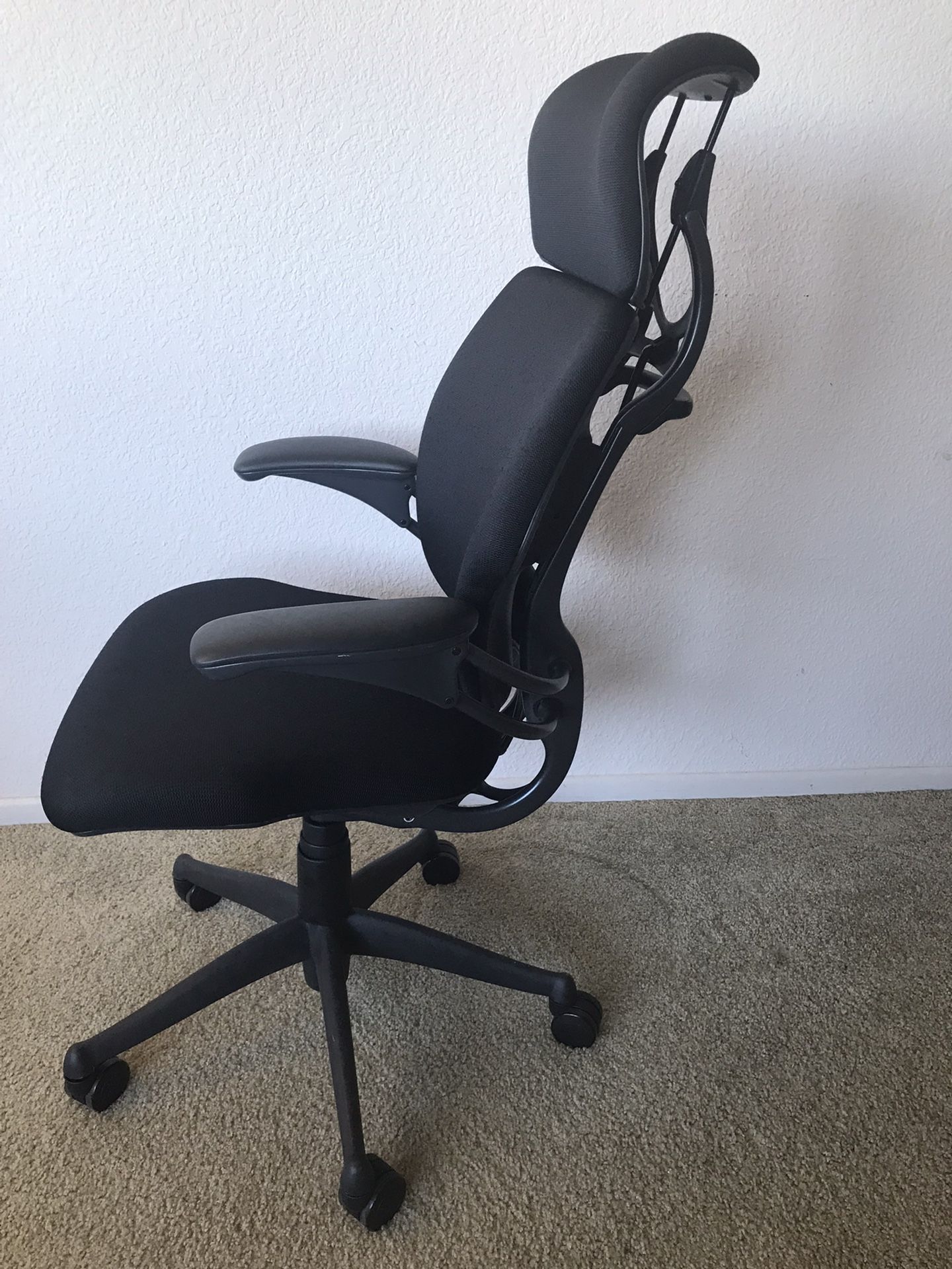 Humanscale Freedom®️ Office Chair 