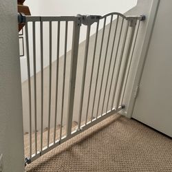 Baby gate