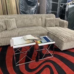 Brand New Corduroy Sectional Made In The USA 🇺🇸 112”x 60” (Read Description Below)