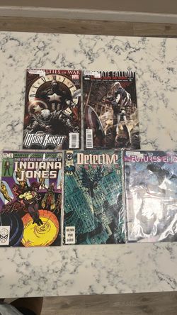5 Comic Book Lot – Ultimate Fallout #6, Batman, Moon Knight, Indiana Jones