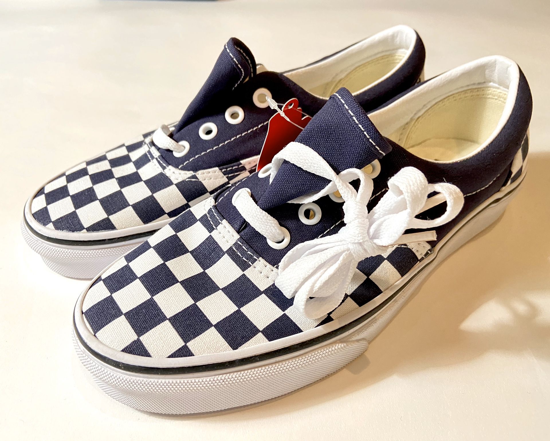 Vans navy blue checkered 6.0 men’s 7.5 women’s new