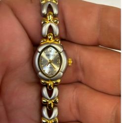 RARE Seiko 7N89-5000 2-Tone Women’s Watch! New Battery! 