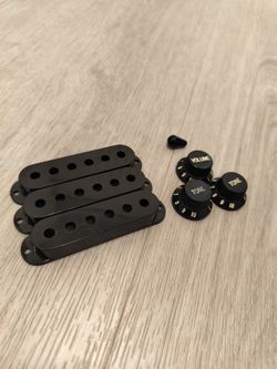 Stratocaster Pickup Covers Knobs Switch Tip 1998 Guitar