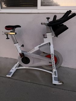 SCHWINN AC PERFORMANCE INDOOR CYCLE W/CHAIN DRIVE