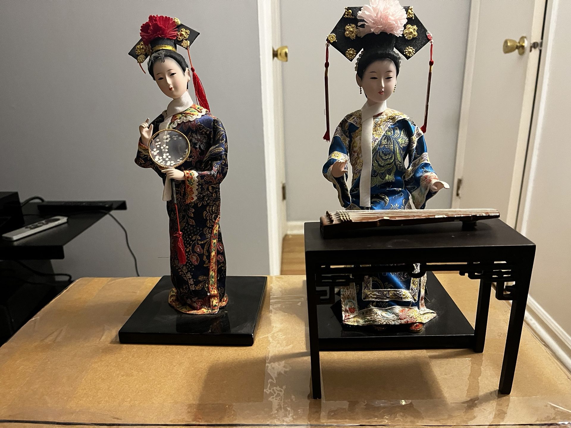 Chinese Dolls 