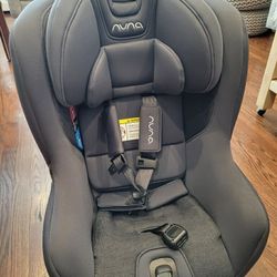 Nuna RAVA Car Seat