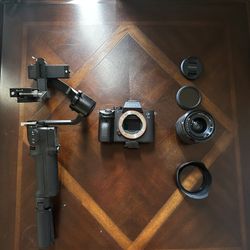 Sony A7iii (w/ accessories)
