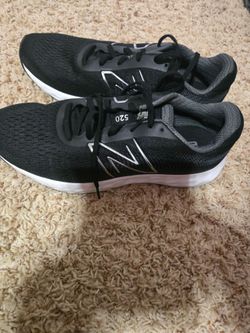 Brand new New Balance 520 Sneakers