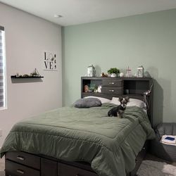 Queen-sized Storage Bed Frame, 8 Drawers