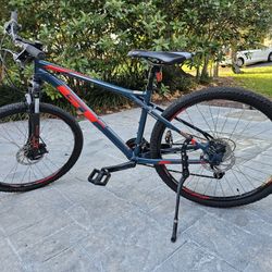 GT Mountain Bike Aggressor Pro Medium 