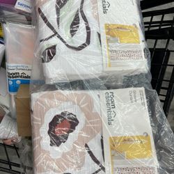 Room Essentials Folk Floral Print Shower Curtain (72x72)