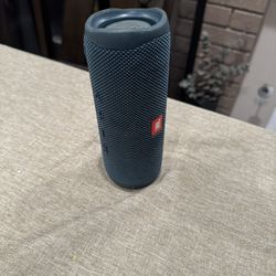 JBL Flip 5
