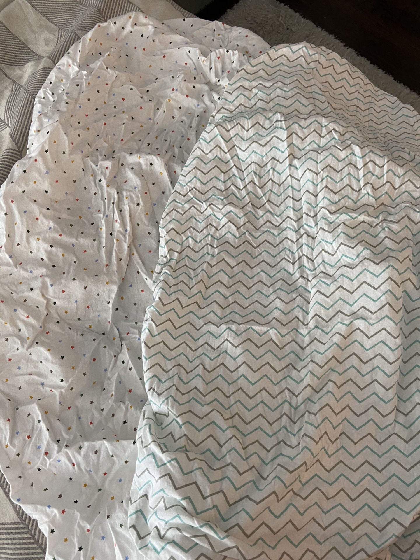 2 crib sheets like new