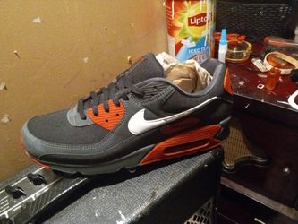 NIKE AIR MAX Size 13