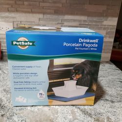 PetSafe Drinkwell Porcelain Pagoda Pet Fountain - White