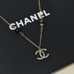 Fantasy beaded double c necklace mouth