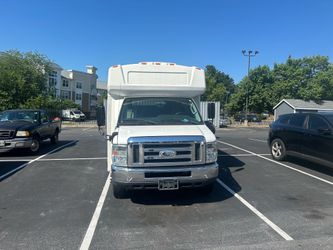 2016 Ford E-450
