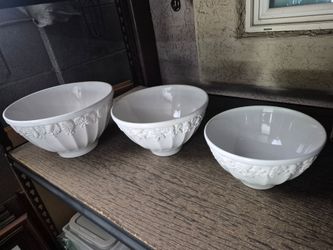 3 Vintage Tre Ci Ceramic bowls