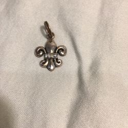 Fleur de Lys Pendant