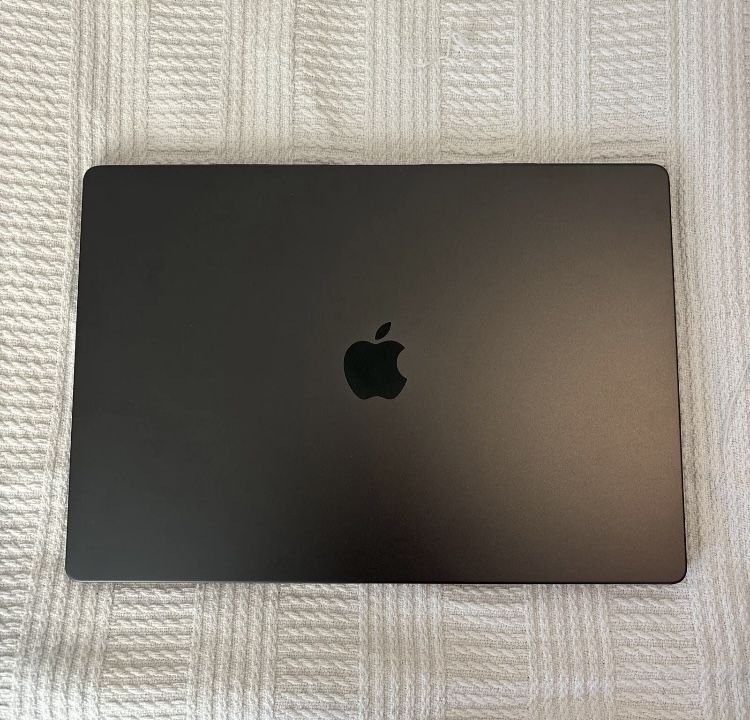 M3 Max MacBook Pro 16 Inch Space Black