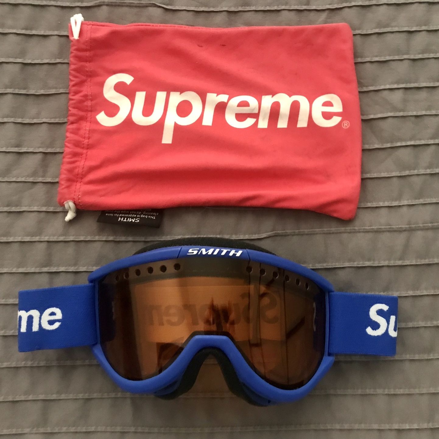 Supreme X Smith Blue Ski Goggles for Sale in Chandler, AZ - OfferUp
