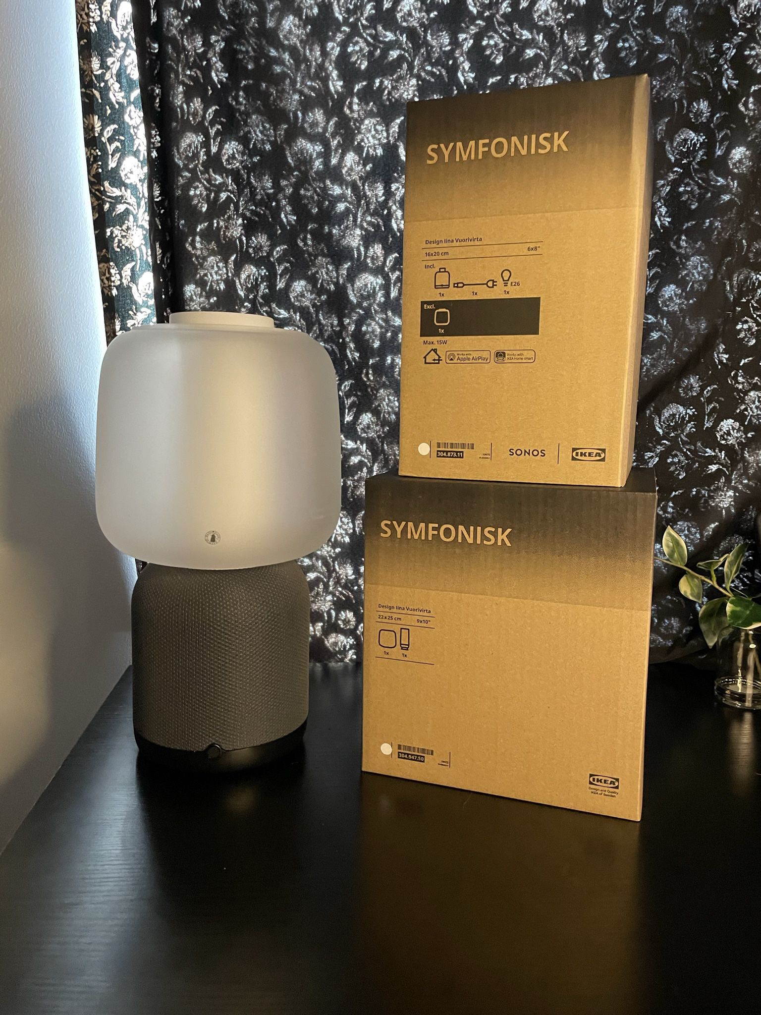 SONOS speaker Lamp 