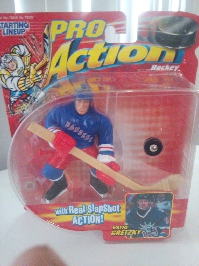 Pro Action Hockey Wayne Gretzky With Real Slapshot Action