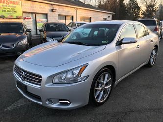 2010 nissan maxima sv