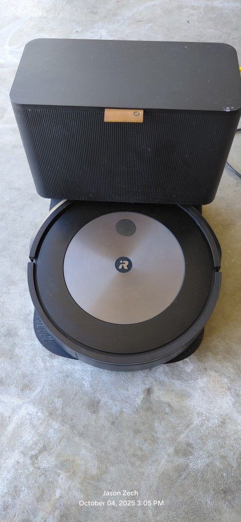 IRobot Roomba j7+
SKU: j755020
