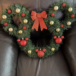 Mickey Wreath 