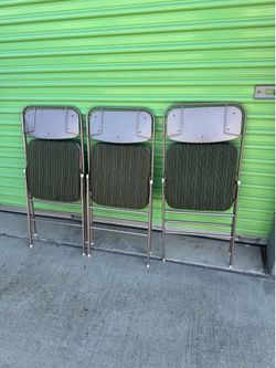 4 vintage Samsonite foldin chairs