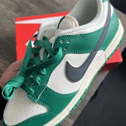 Nike Dunk Low Retro SE Lottery Green Size 8 Mens