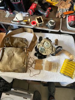 WWI US ARMY GAS MASK. 1918