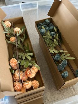 Faux Blue & Peach Flowers