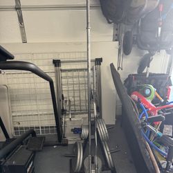 190lbs Of Standard Weight + Bars And Weight Tree