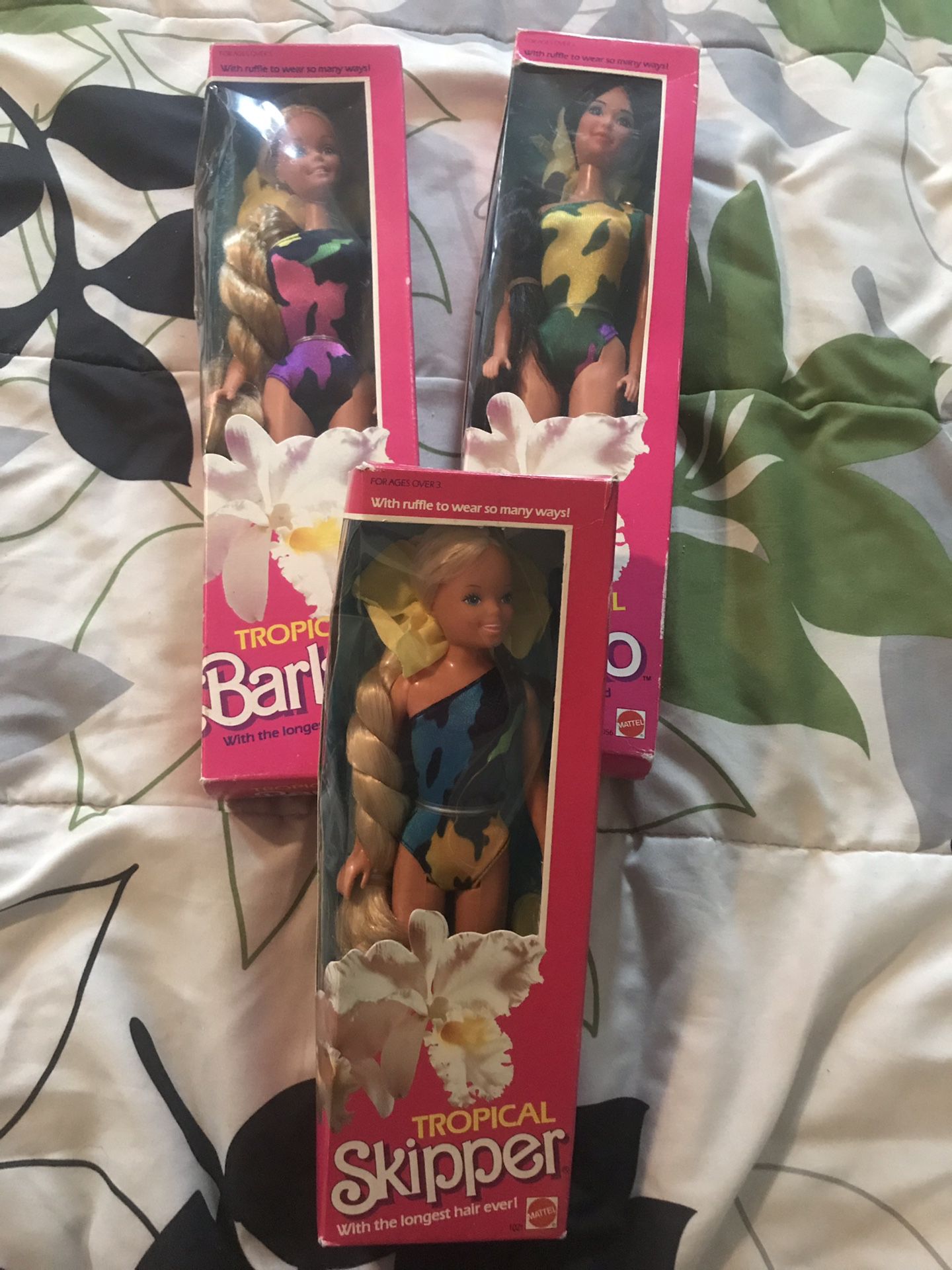 Vintage Barbie dolls from 1985