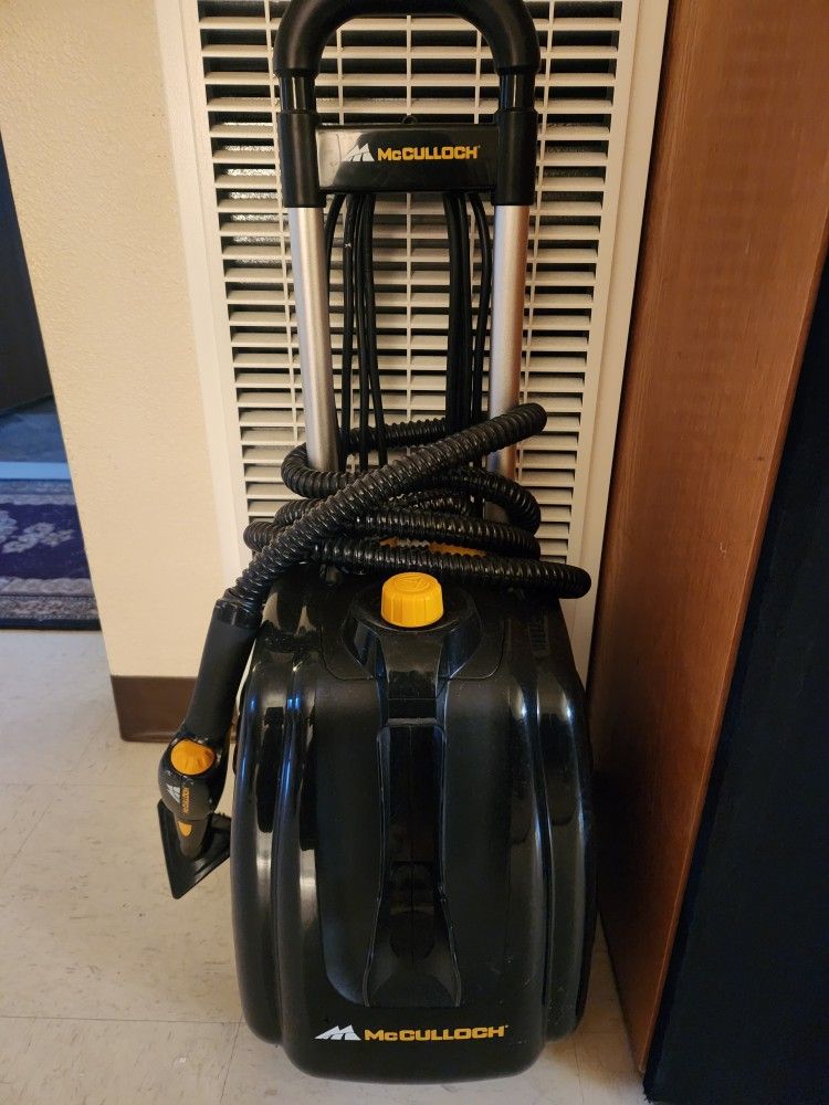 Steam Cleaner. W/ Accessories