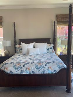 Bedroom set (Thomasville)