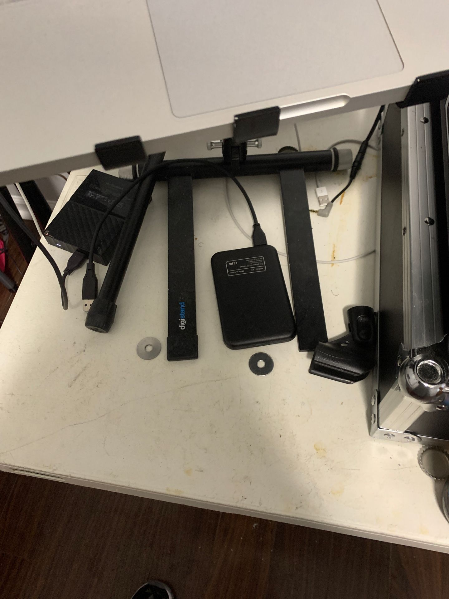 1.5 gigs of hip hip rnb Gogo reggae instrumentals and acapellas