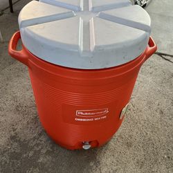 Rubbermaid Water Jug